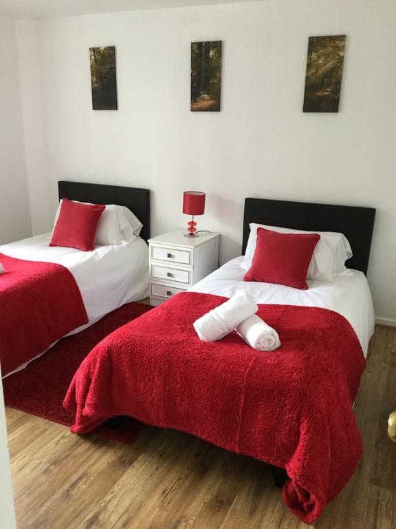 Вилла 4 Bed House Next To Basildon Town Centre Экстерьер фото
