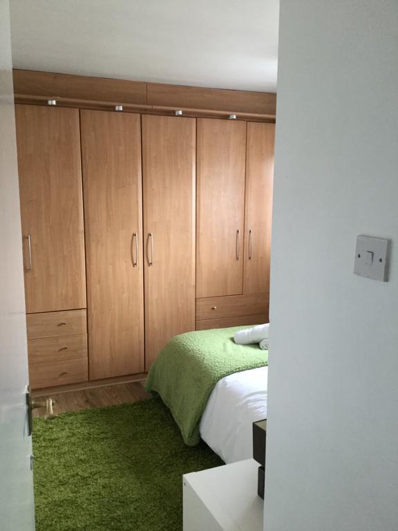 Вилла 4 Bed House Next To Basildon Town Centre Экстерьер фото