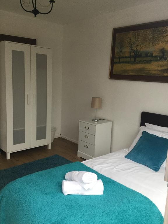 Вилла 4 Bed House Next To Basildon Town Centre Экстерьер фото