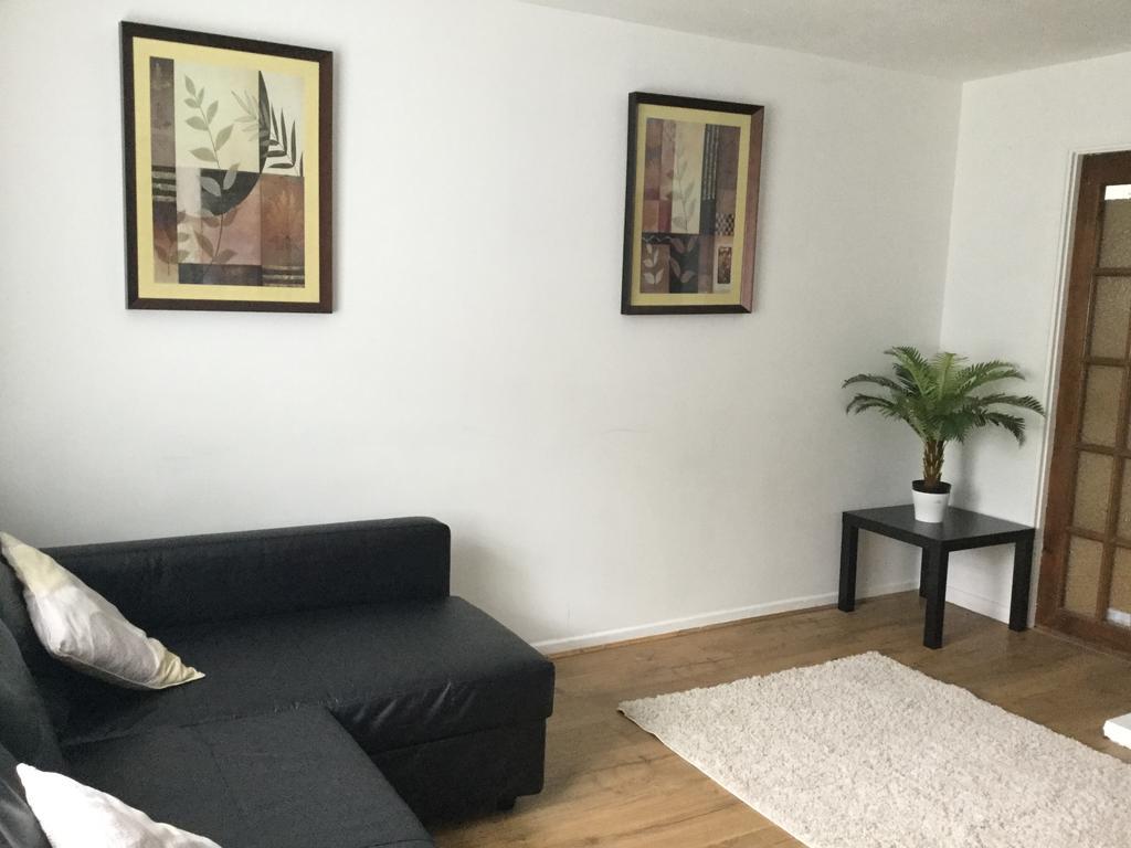 Вилла 4 Bed House Next To Basildon Town Centre Экстерьер фото